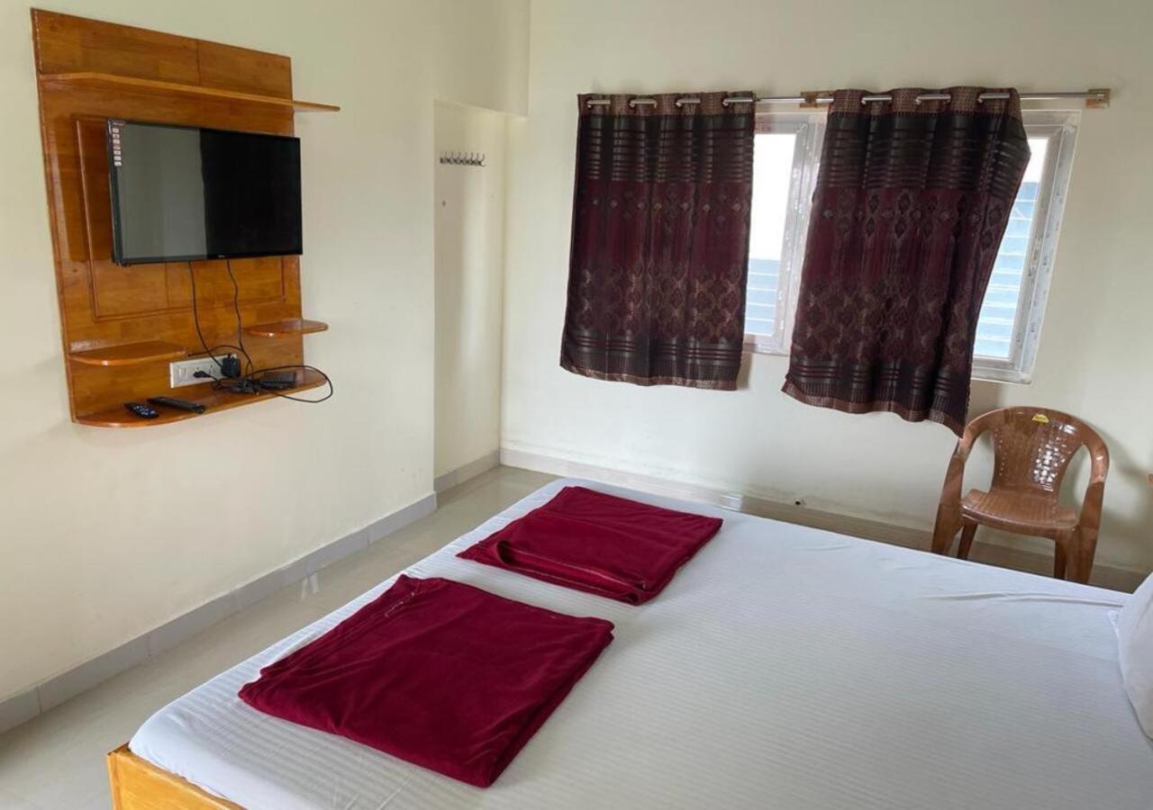 Naksha Tree Hotels - Yelagiri Exterior photo