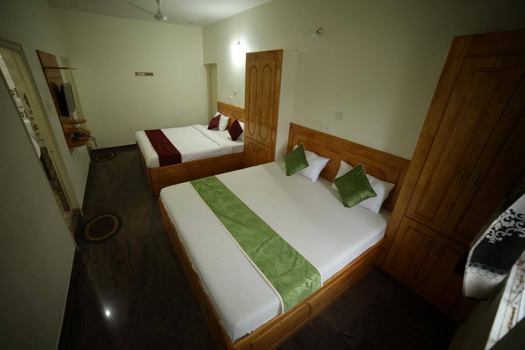 Naksha Tree Hotels - Yelagiri Exterior photo